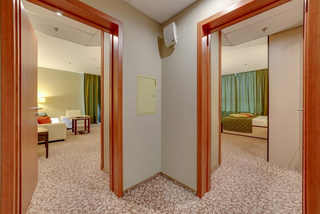 Гостиница Новый Петергоф Петергоф-82