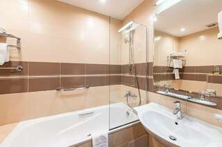 Гостиница Новый Петергоф Петергоф Улучшенный «Атриум» с раздельными кроватями-7