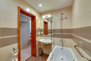 Гостиница Новый Петергоф Петергоф Стандарт мансардный с раздельными кроватями-3